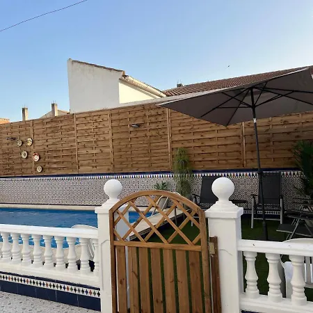Casa Grande En Cordoba, Pueblo De , 6 Holiday home *