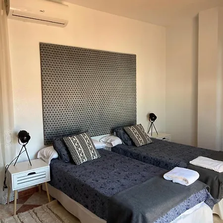 Casa Grande En Cordoba, Pueblo De , 6 La Victoria